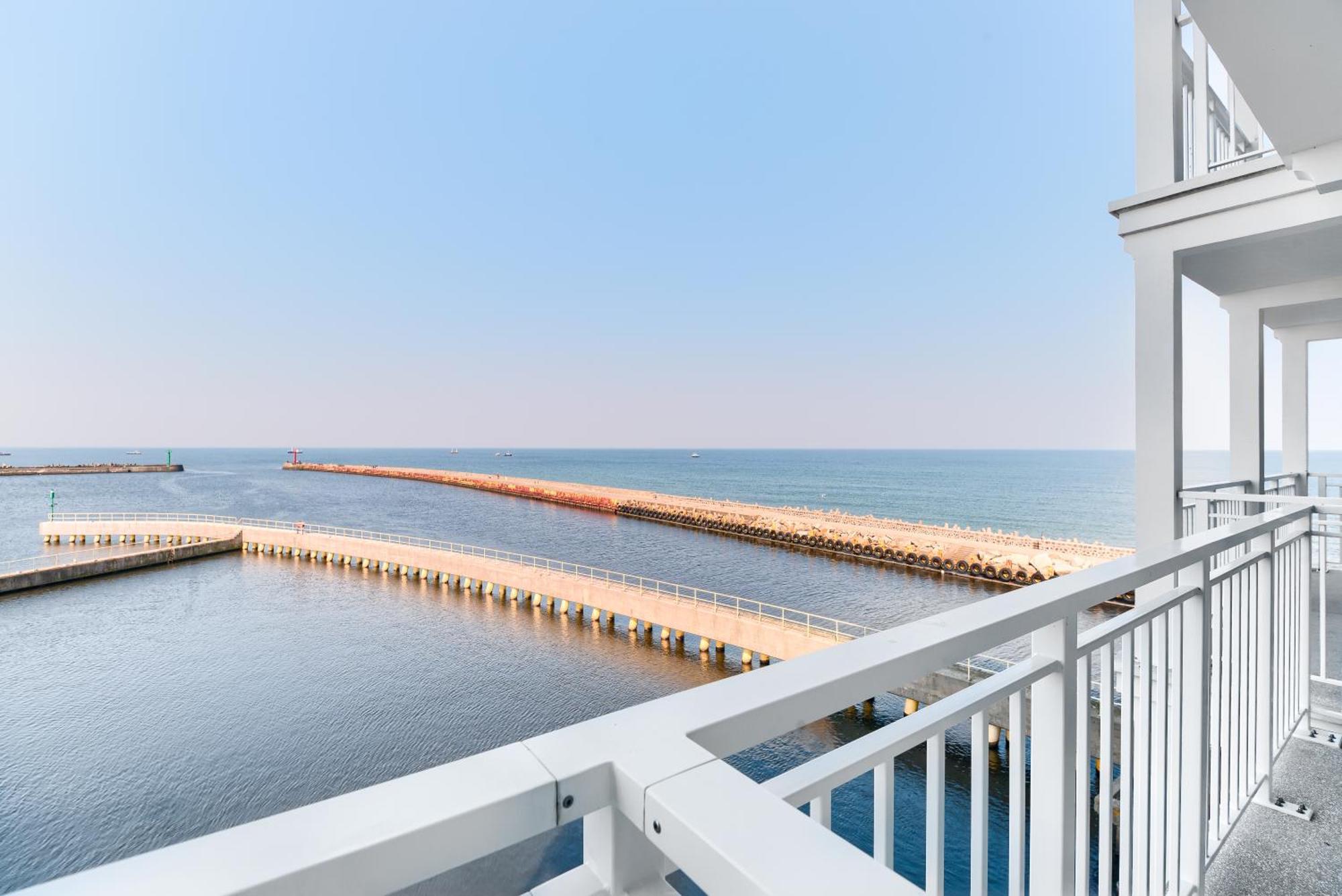 Aparthotel Sea Collection By Marina Royale Ujście-Darłowskie Exterior foto